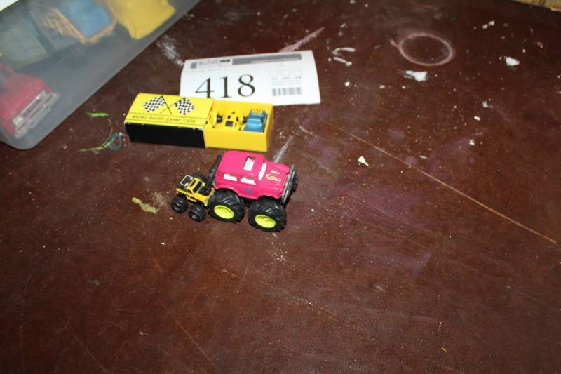 lot 418 image: Micro Racers