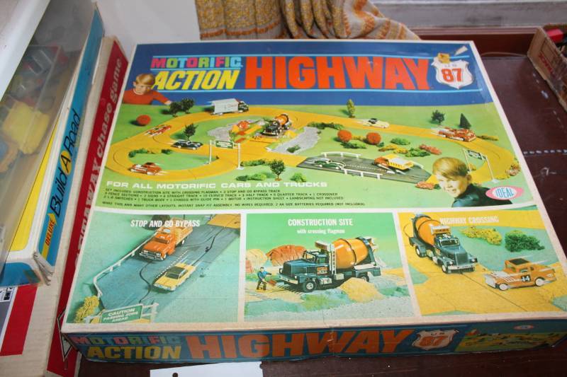 lot 429 image: Motorific Action Highway US 87 Set