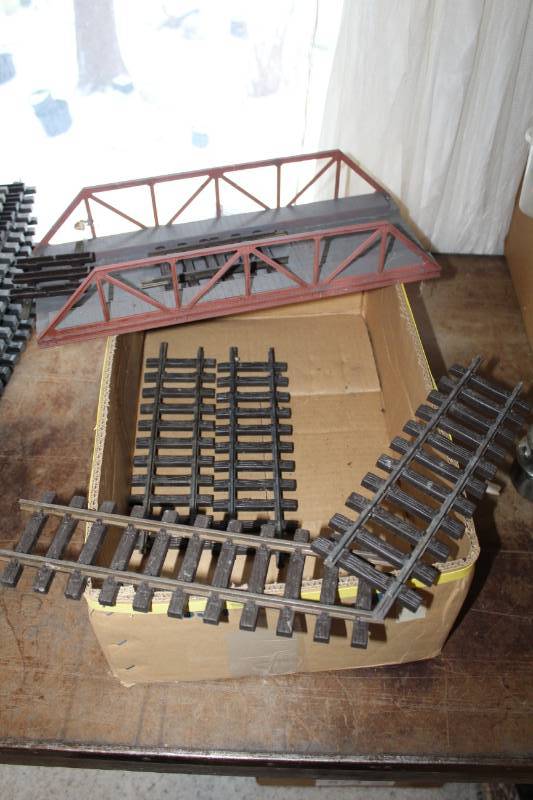 lot 574 image: LGB Scale Train Bridge with #1007,#1015,4-#1000 Train Track