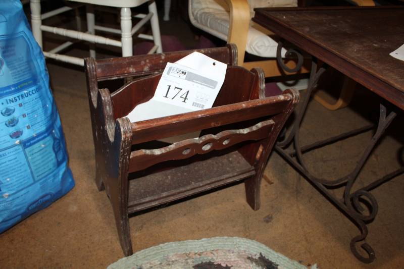 lot 174 image: Wood Magazine Rack