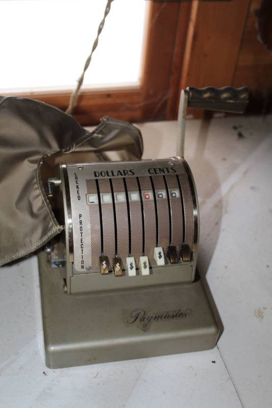 lot 157 image: Paymaster Series X-550 Check Writer