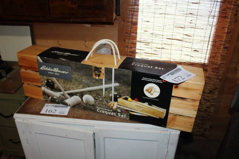 lot 172 image: Eddie Bauer Performance Croquet Set with Wood Case
