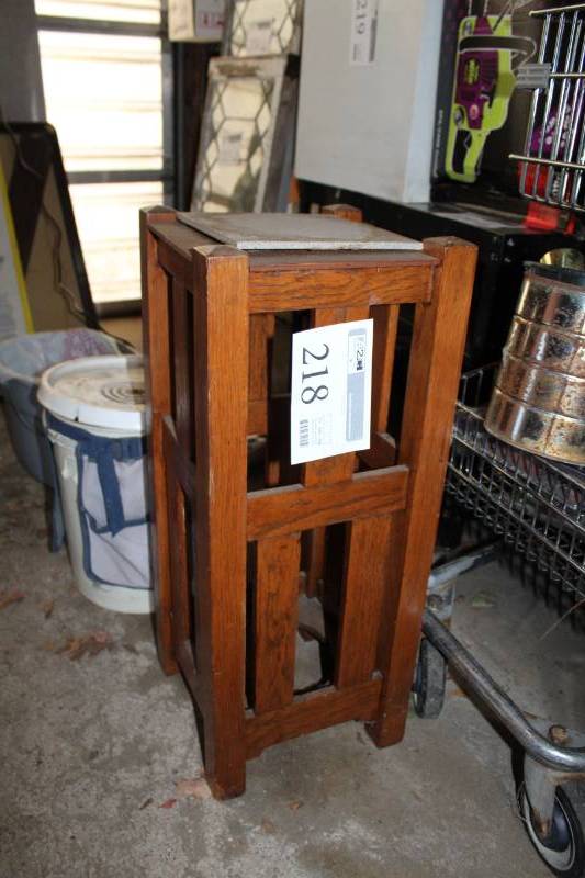 lot 218 image: Wood Pedestal