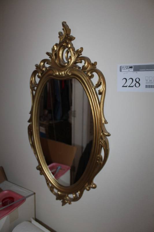 lot 228 image: Decorative Frame Wall Mirror