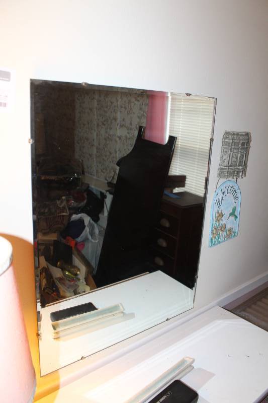 lot 230 image: Wall Mirror