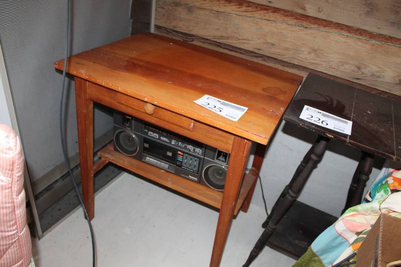 lot 225 image: Wood Side Table with 1-Drawer