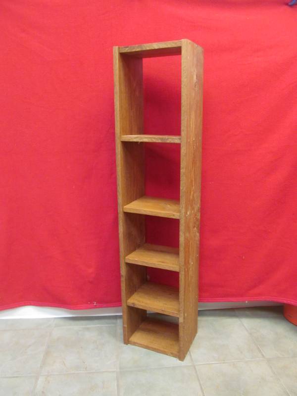 lot 9 image: shelf