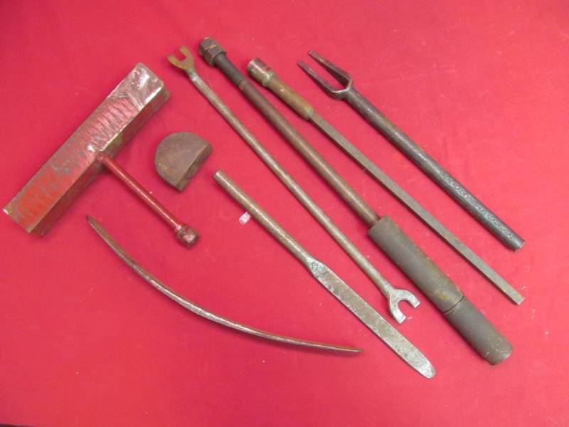 lot 29 image: tools