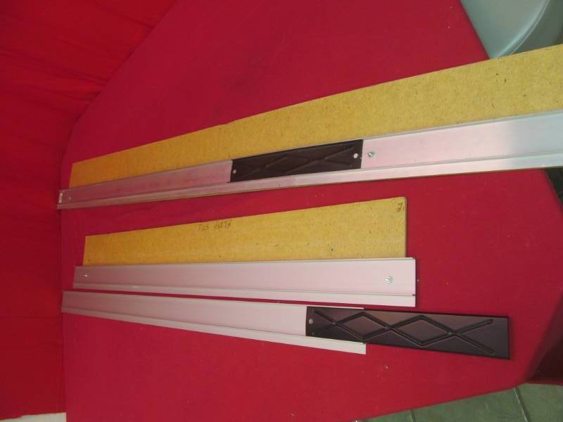 lot 32 image: jigs