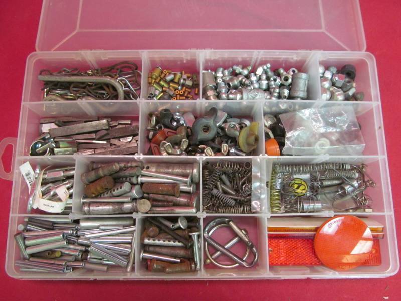 lot 35 image: hardware