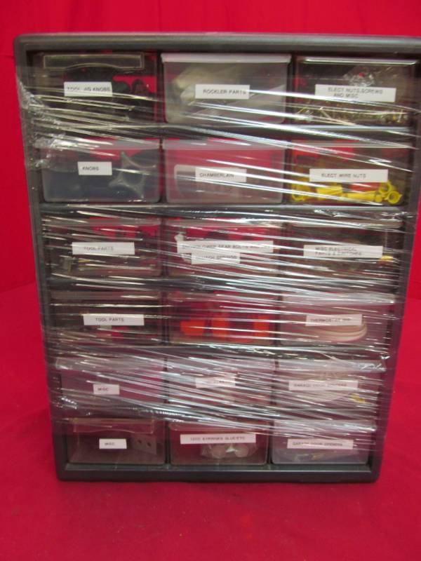 lot 43 image: organizer with hardware