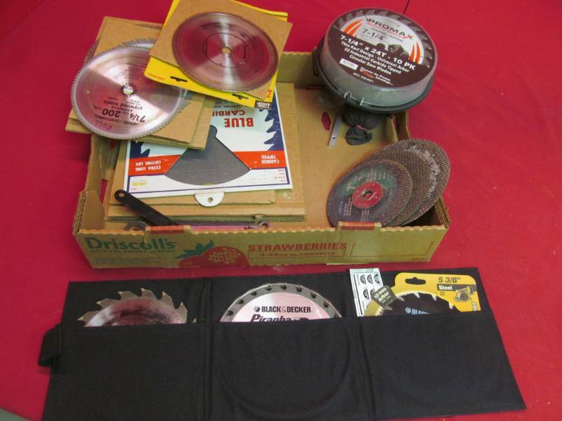 lot 82 image: saw blades