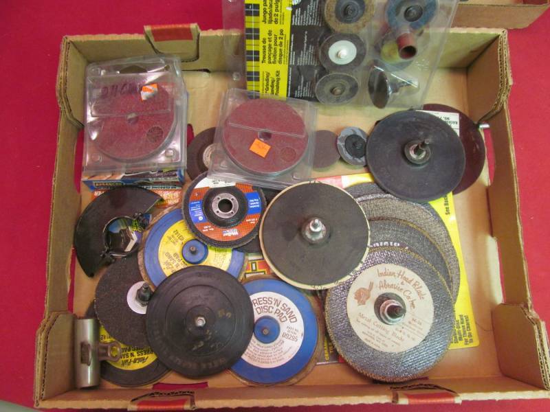 lot 84 image: grinding discs