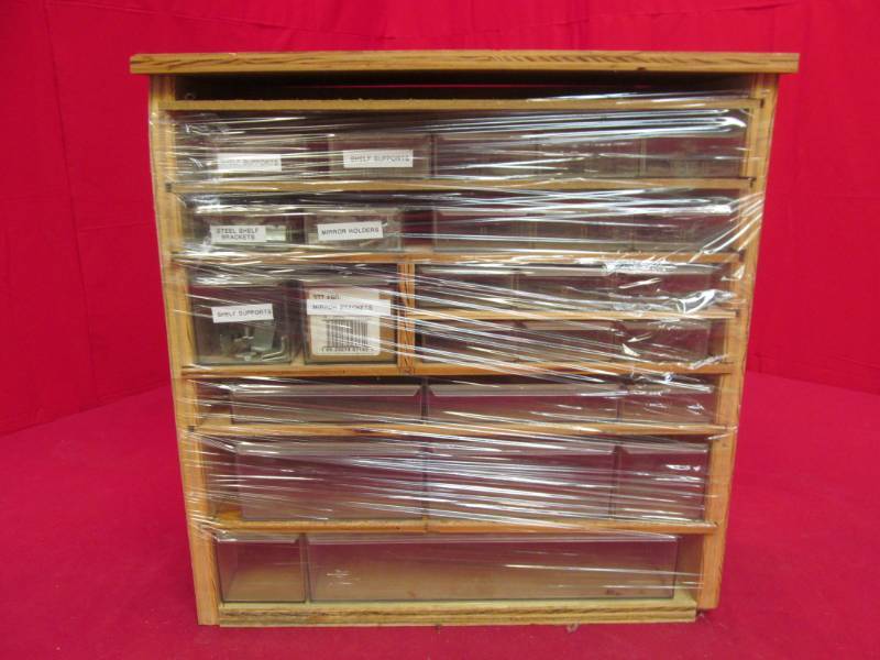 lot 131 image: household hardware