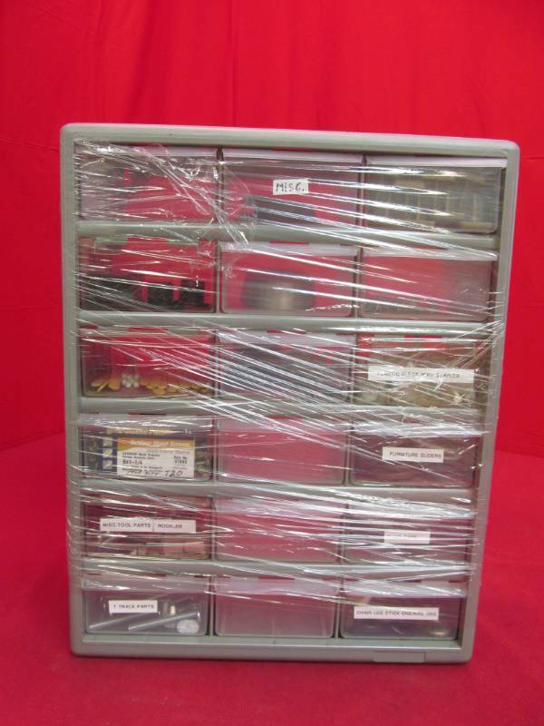 lot 158 image: household hardware