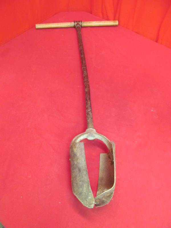 lot 163 image: post hole digger