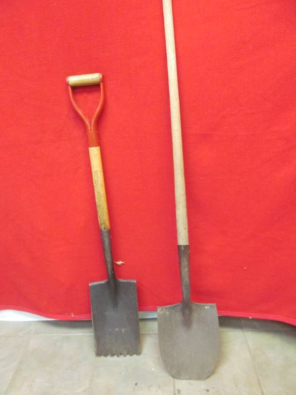 lot 172 image: yard tools
