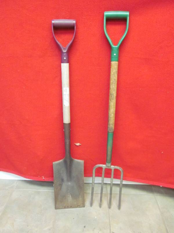 lot 173 image: yard tools