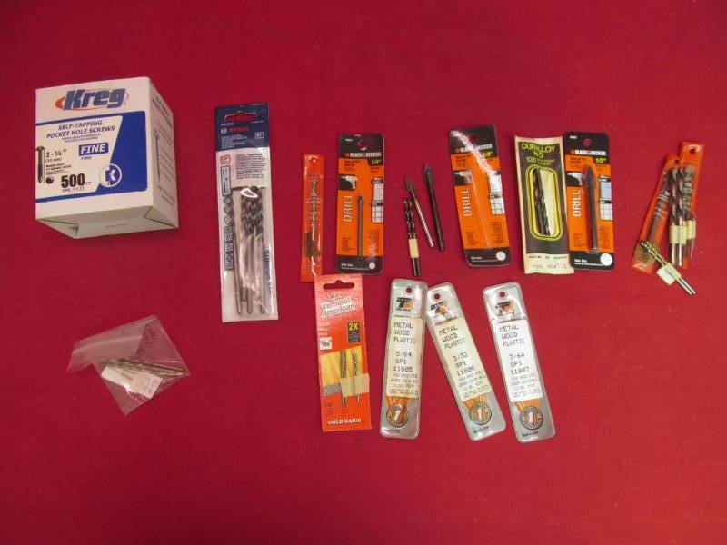 lot 203 image: bits