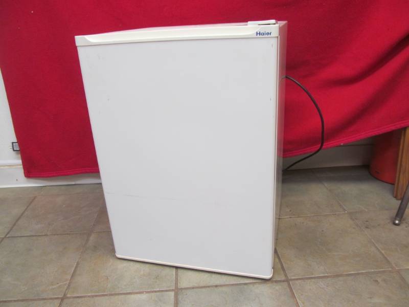 lot 246 image: Haier refrigerator