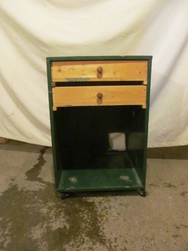 lot 268 image: cabinet