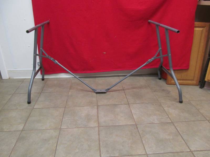 lot 271 image: Folding table legs