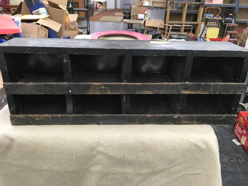 lot 48 image: Mini Chicken Coop House