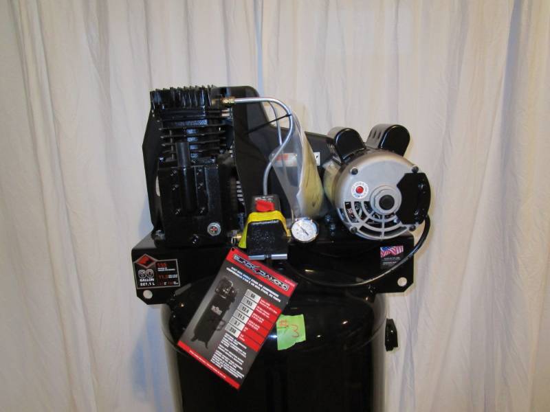 lot 3 image: Black Diamond 60 Gallon Air Compressor - 3.7HP