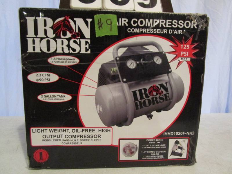 lot 9 image: Iron Horse Air Compressor Kit