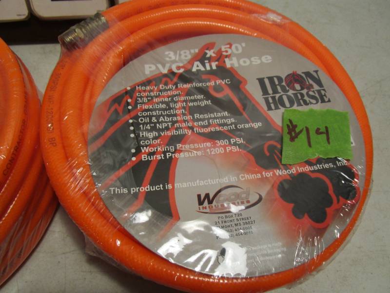 lot 14 image: Iron Horse Air Hoses - Qty 2