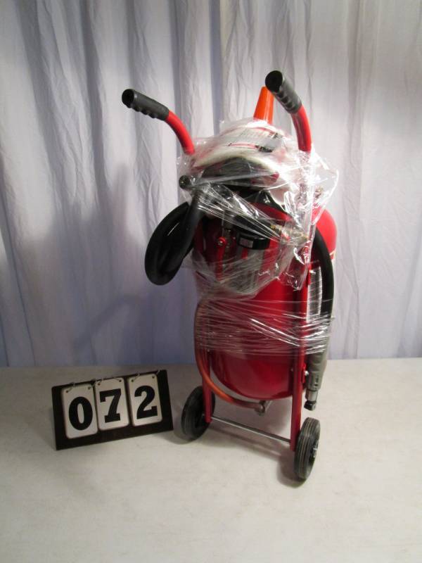lot 72 image: King 10 Gallon Abrasive Blaster Kit