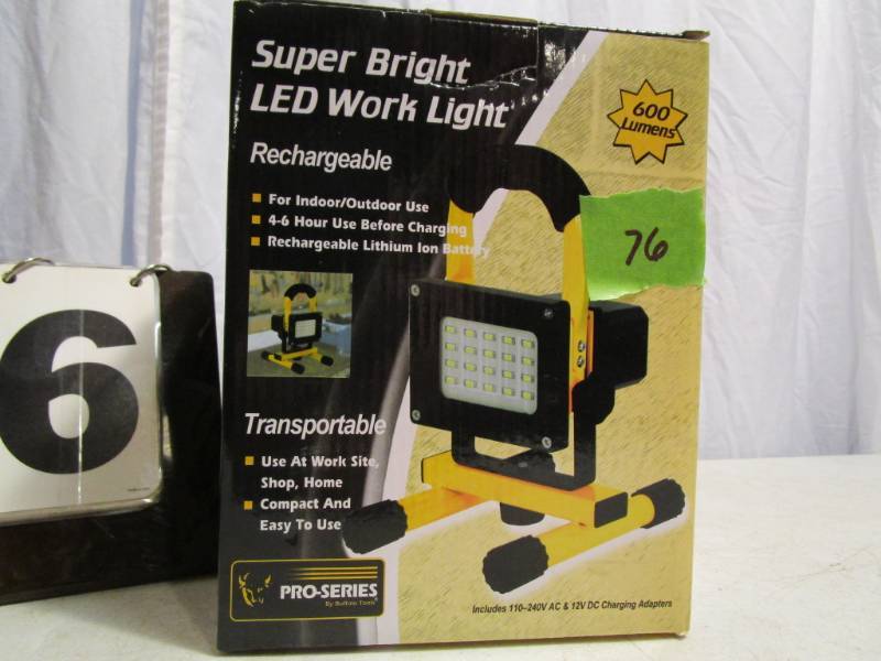 lot 76 image: Pro-Series Super Bright LED Work Light
