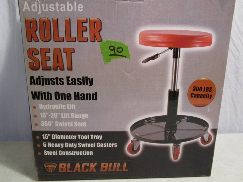 lot 90 image: Black Bull Adjustable Roller Seat