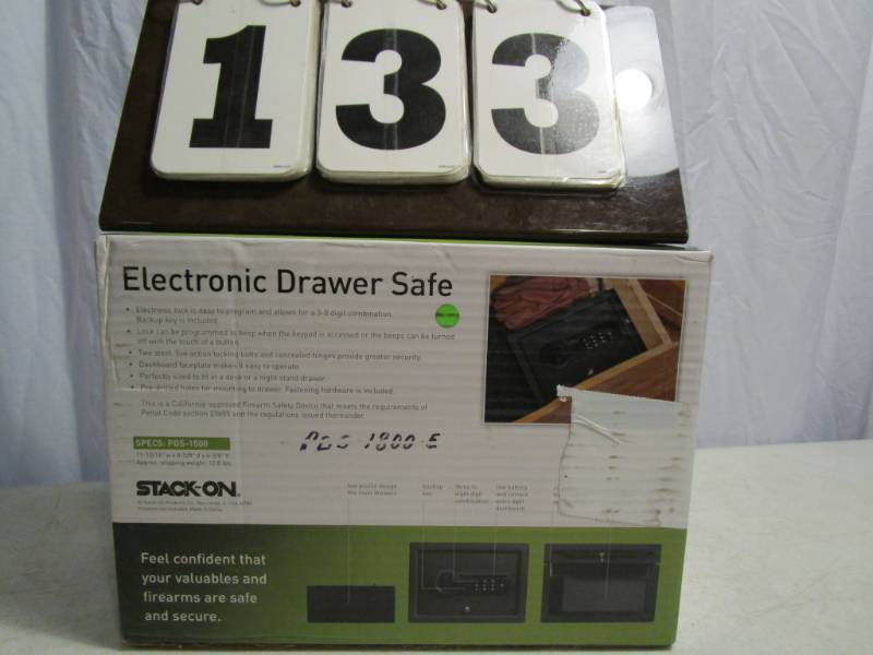 lot 133 image: Stack-On Drawer Safe