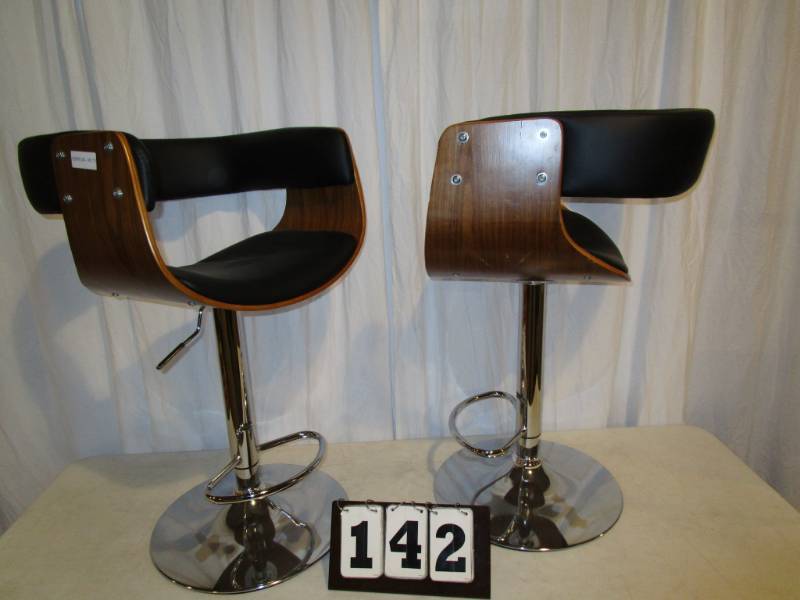 lot 142 image: Bent Wood Bar Stools
