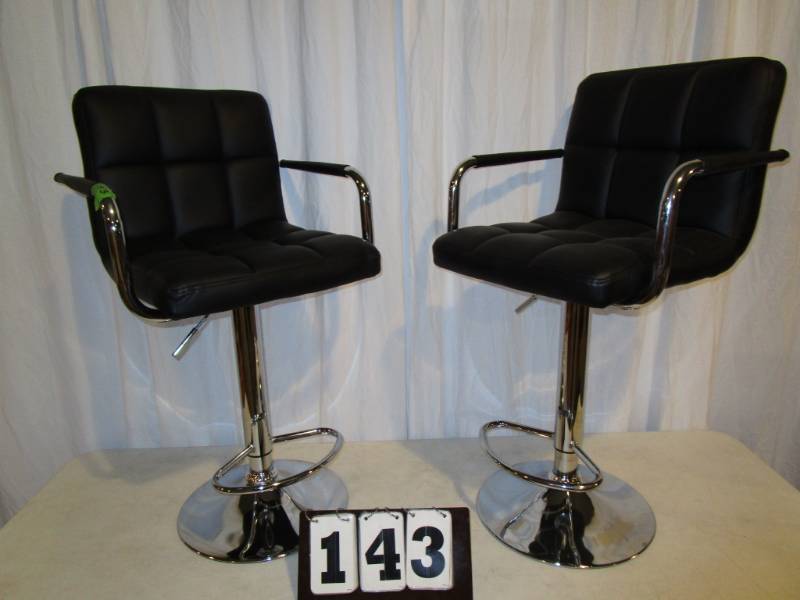 lot 143 image: Modern Padded Bar Stools