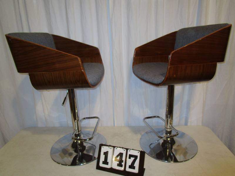 lot 147 image: Bent Wood Bar Stools - Charcoal