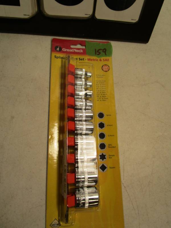 lot 159 image: Great Neck Spline Socket Set