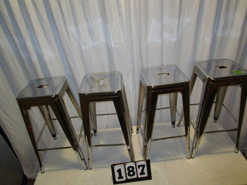 lot 187 image: Set of 4 Steel Bar Stools - Chrome