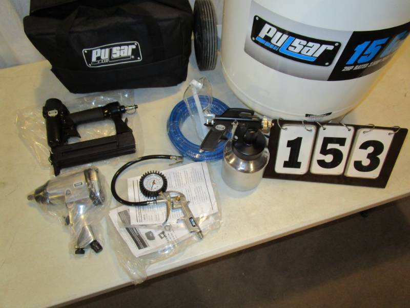 lot 153 image: Pulsar 15 Gallon Air Compressor  & Accessory Kit