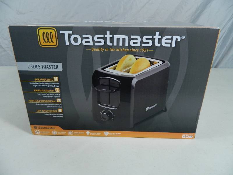 lot 11 image: New Toastmaster 2 Slice Toaster