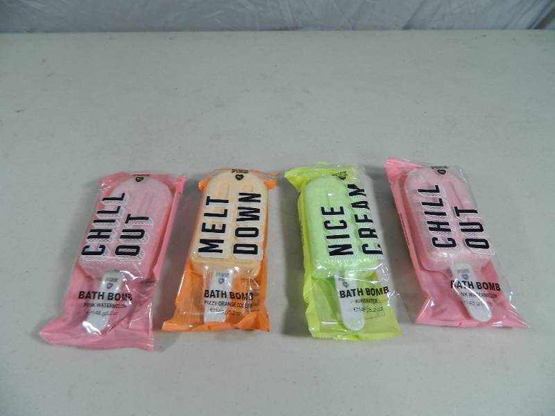 lot 15 image: 4 New Victorias Secret Popsicle Bath Bombs