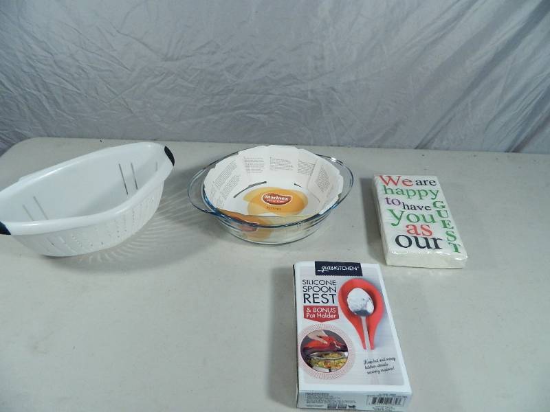 lot 42 image: New Kitchen Items