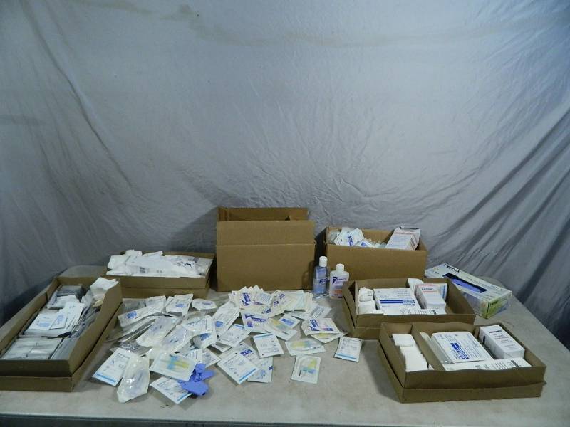 lot 118 image: Medical Supplies
