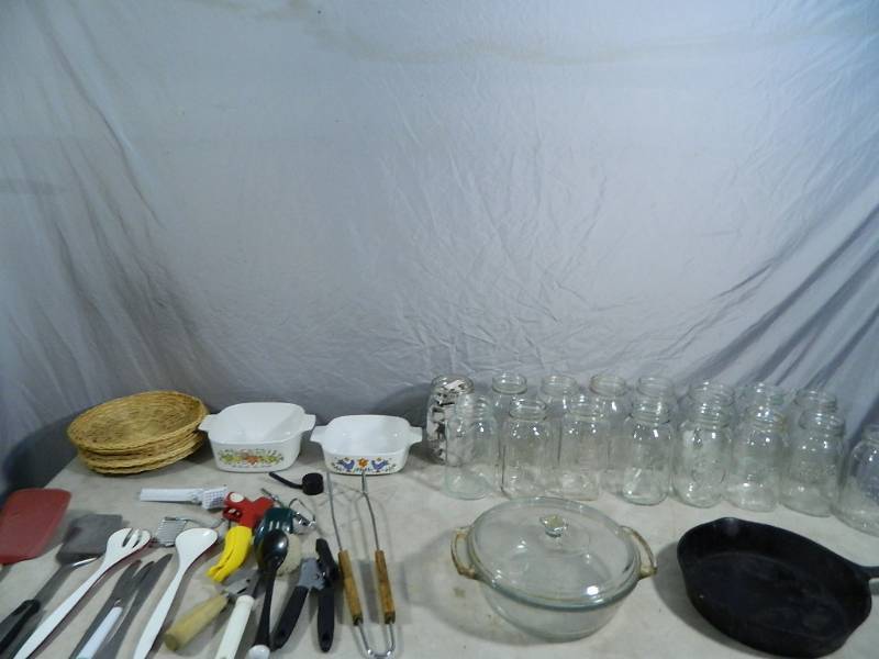 lot 123 image: Glass Jars, Cast Iron Skillet, More