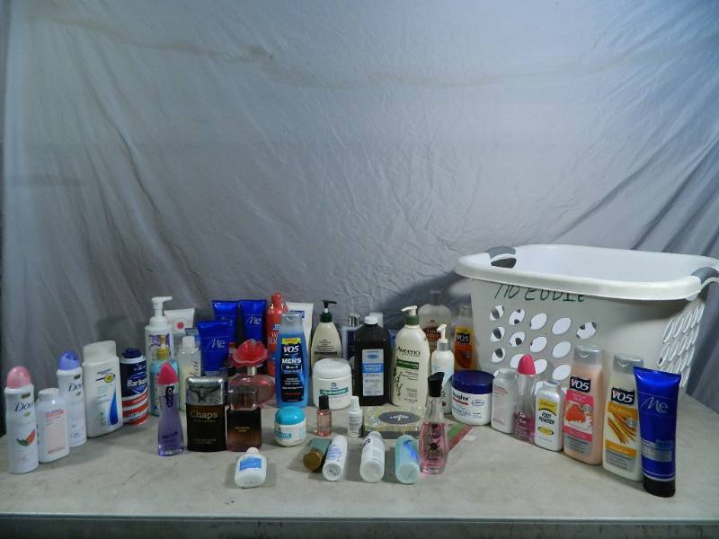 lot 132 image: Personal Products