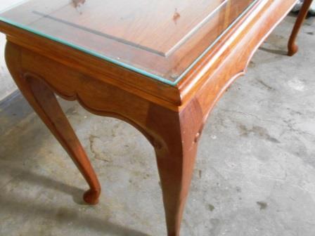 lot 4 image: ROSEWOOD HALLCOUCH TABLE