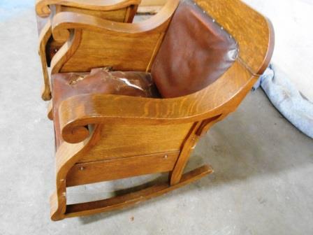 lot 19 image: ANTIQUE CHAIRS