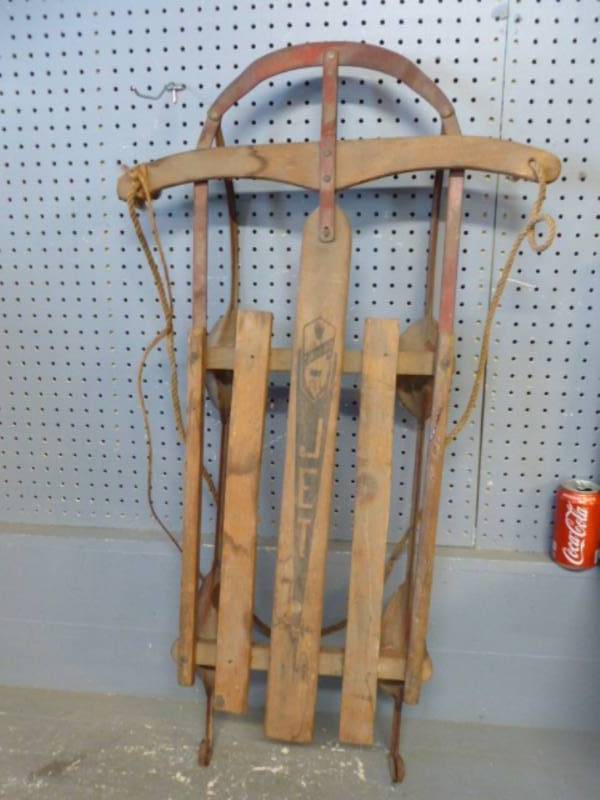Vintage Runner Sled