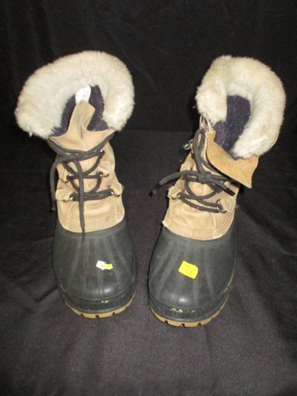 lot 49 image: Sorel Boots Sz 10 12